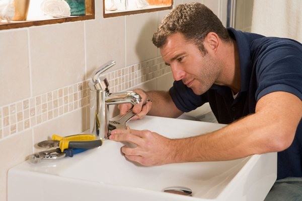 Plumbing Repairs & Replacement | Pipes, Sinks, Showerheads, Toilets , Water Heaters | Main Plumbing Services | Miami, FL